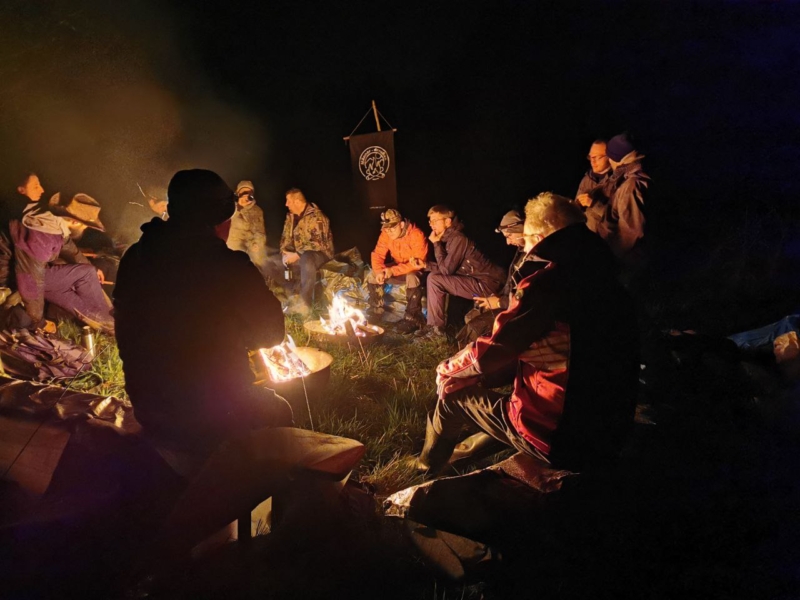 230325 Männer draussen